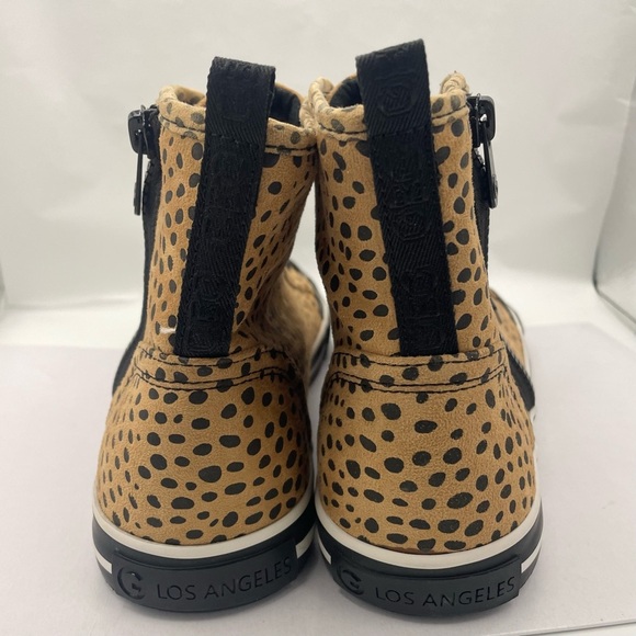 GBG Los Angeles Tan and Black Polka Dot Sneakers - Picture 6 of 10